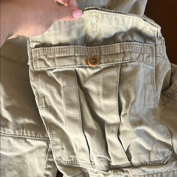Timberland Khaki Cargo Shorts Relaxed Fit - Picture 5 of 12
